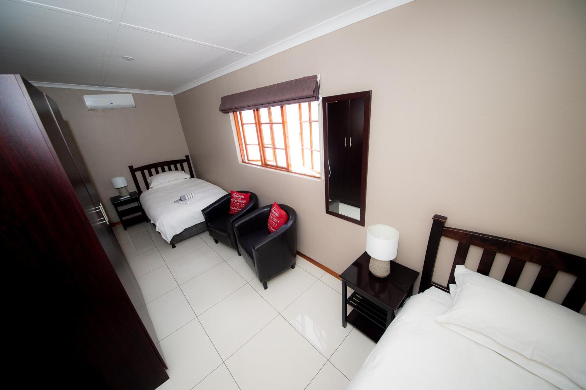 Kleinplasie Guesthouse สปริงบ็อค ภายนอก รูปภาพ